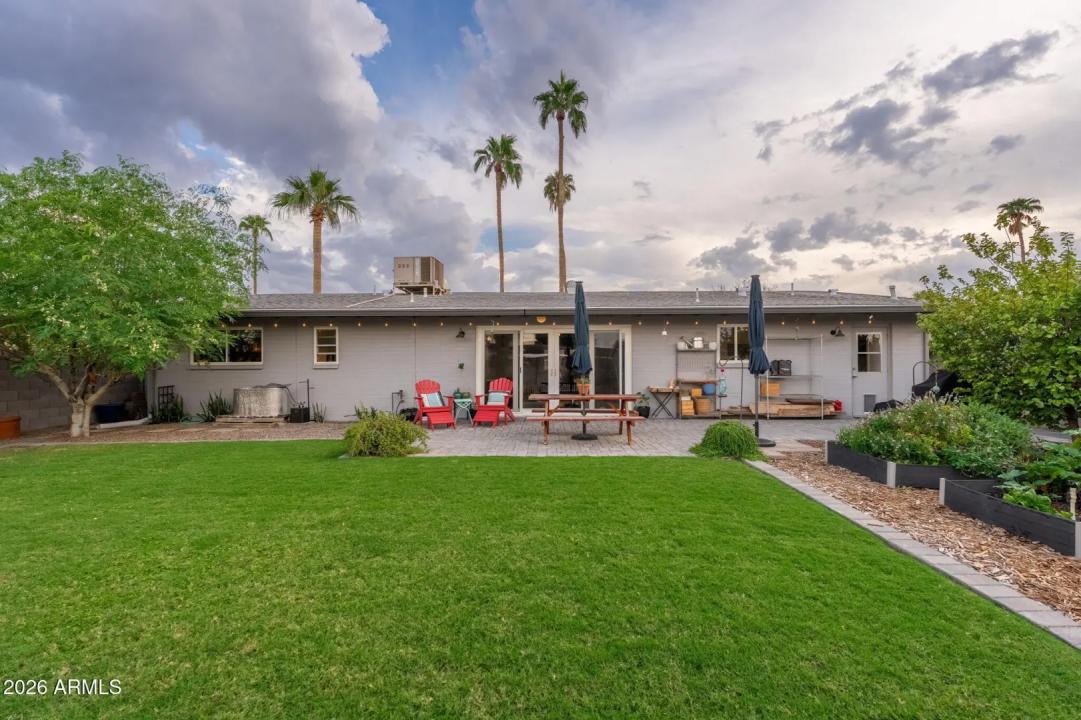 Real Estate Picture 35
