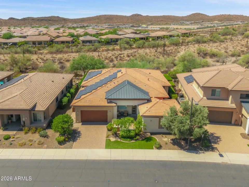 Real Estate Picture 1