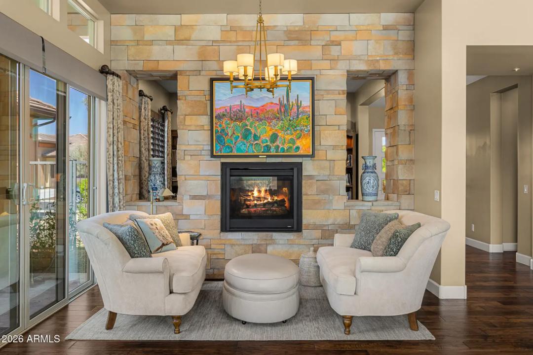 Real Estate Picture 9
