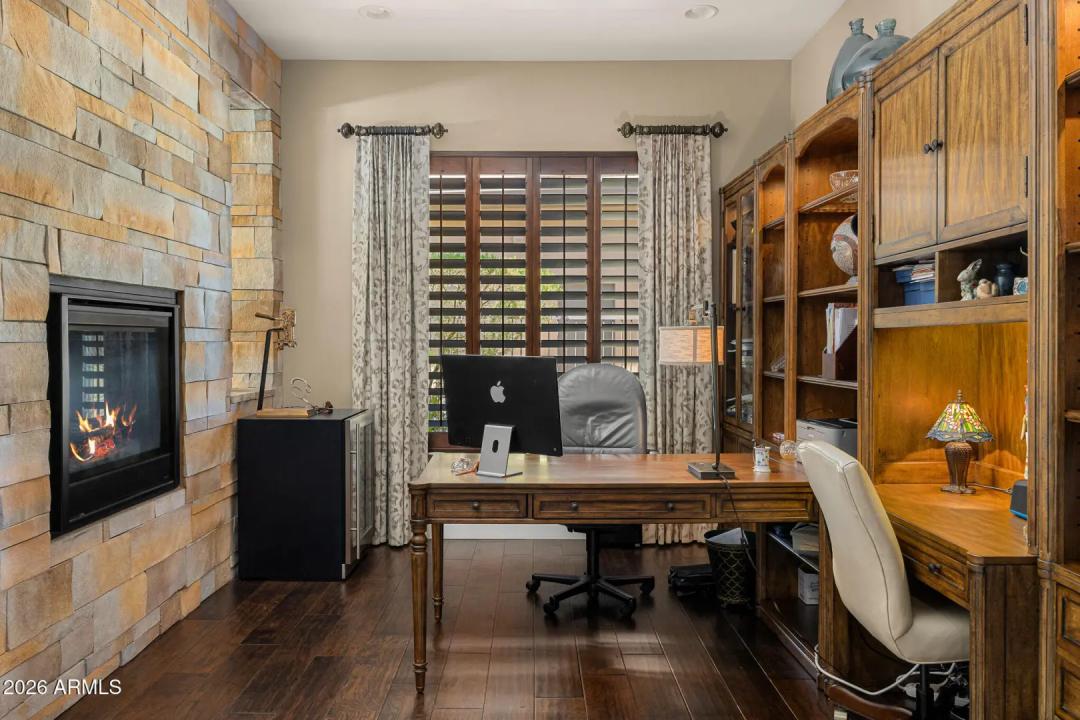 Real Estate Picture 16