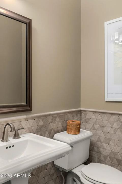 Real Estate Picture 24