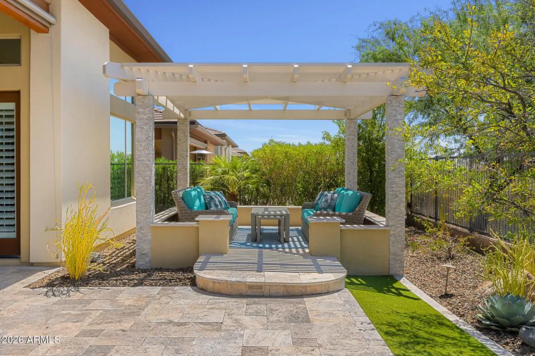 Real Estate Picture 30