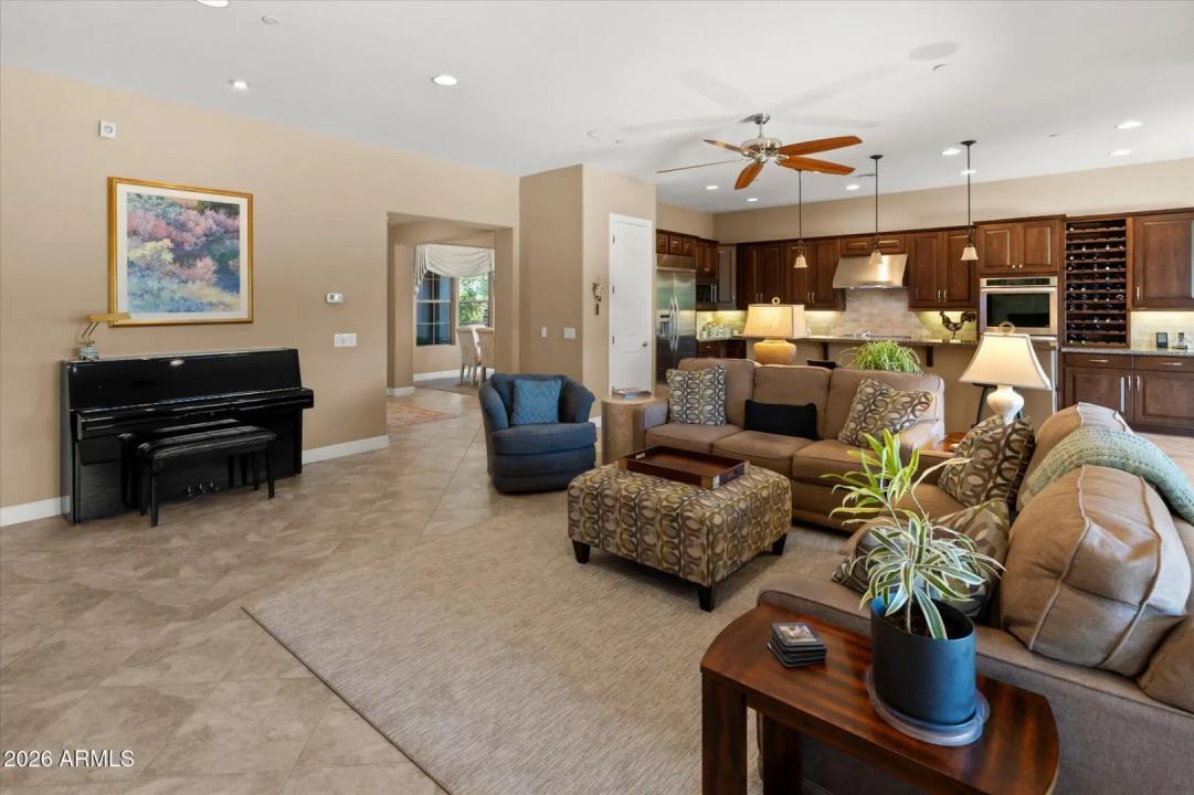 Real Estate Picture 16