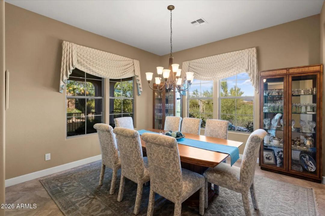 Real Estate Picture 28