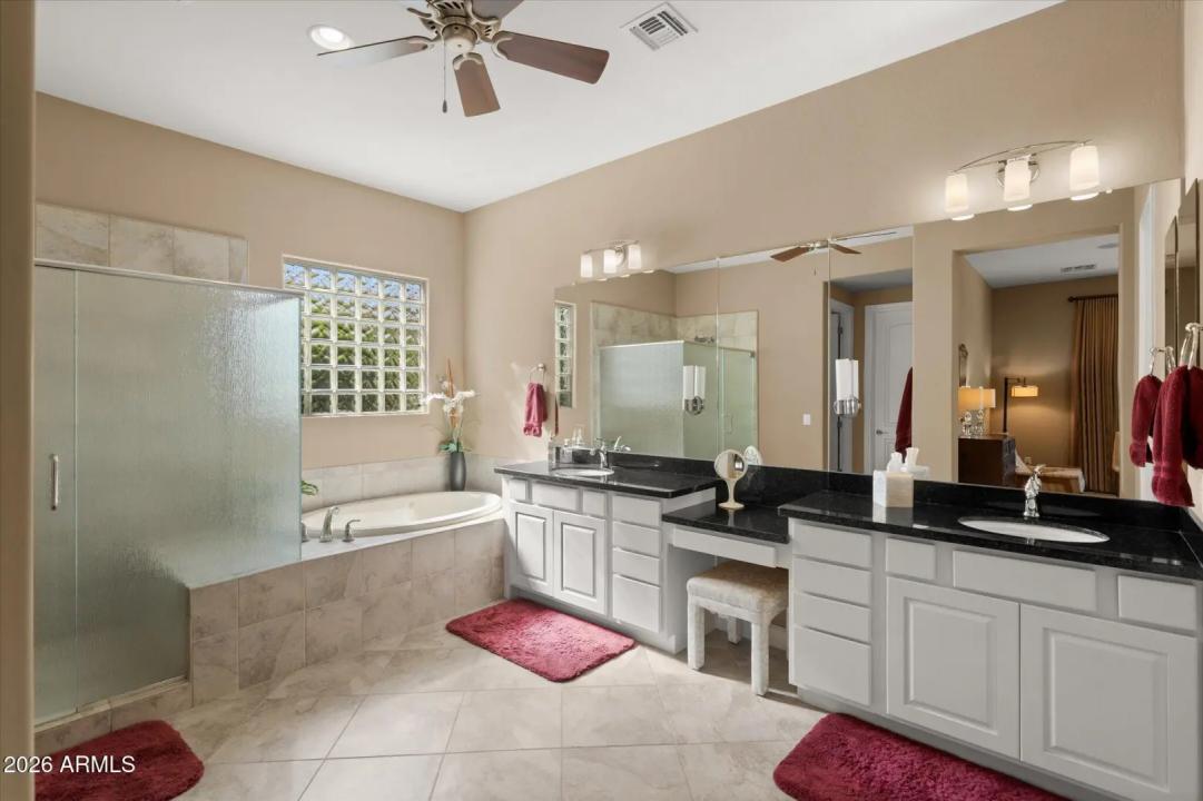 Real Estate Picture 43