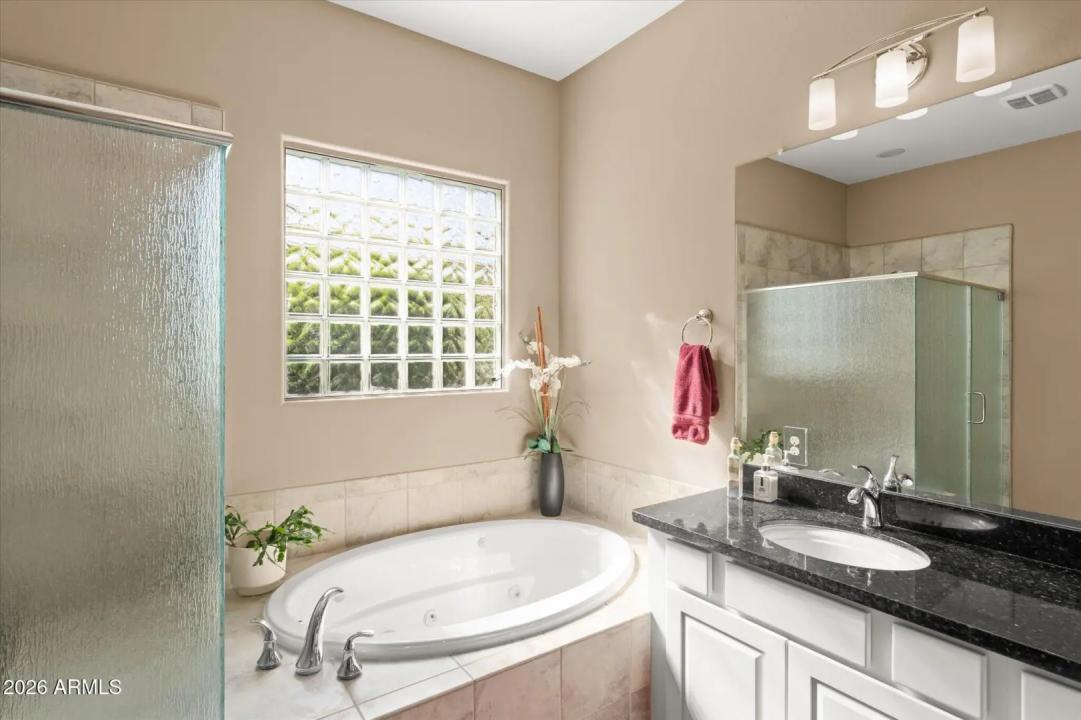 Real Estate Picture 42