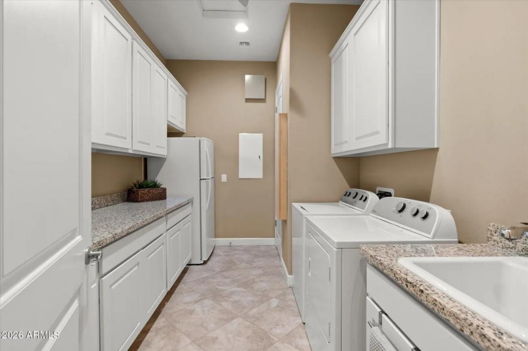 Real Estate Picture 52