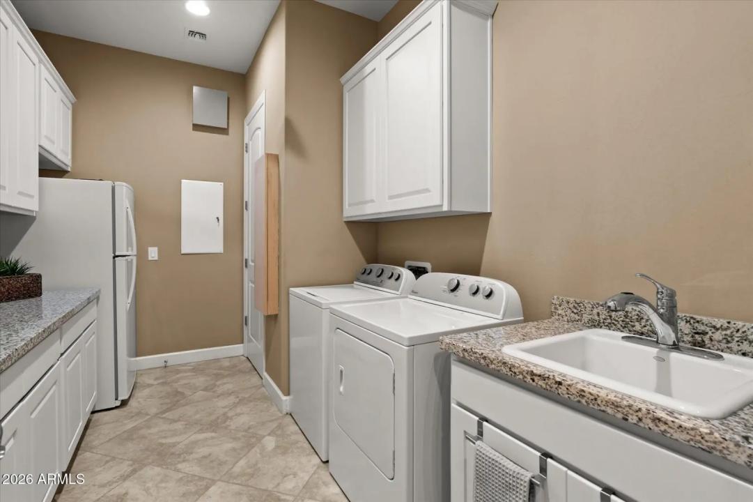 Real Estate Picture 53