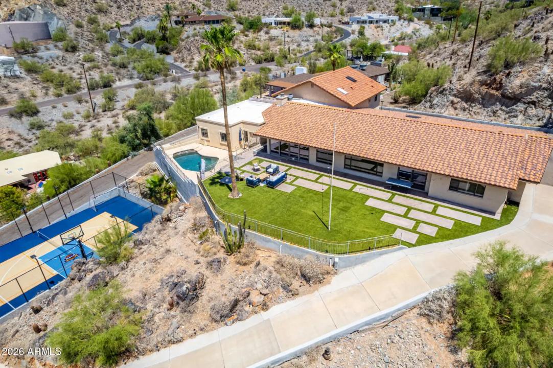 Real Estate Picture 2