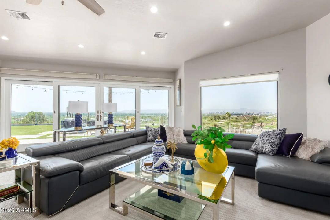 Real Estate Picture 15