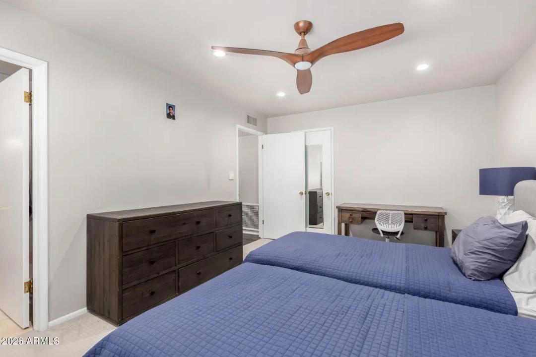 Real Estate Picture 34