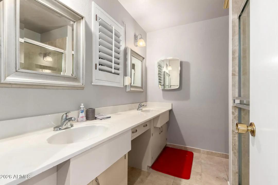 Real Estate Picture 35