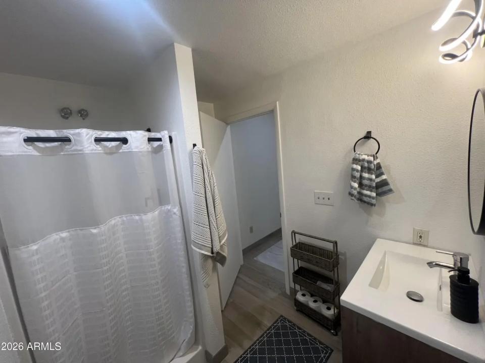 Real Estate Picture 42