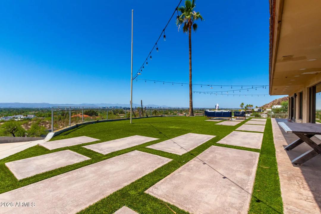 Real Estate Picture 43