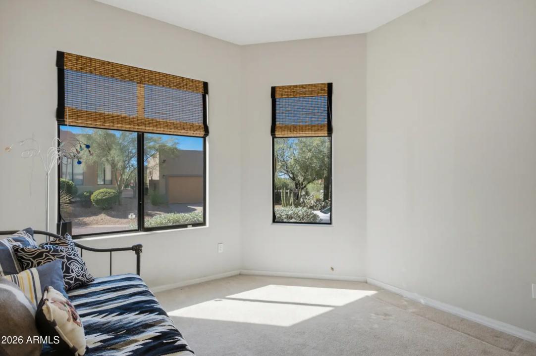 Real Estate Picture 16