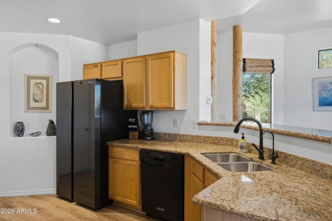 Real Estate Picture 10