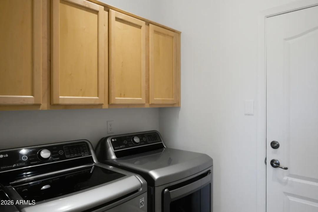 Real Estate Picture 12