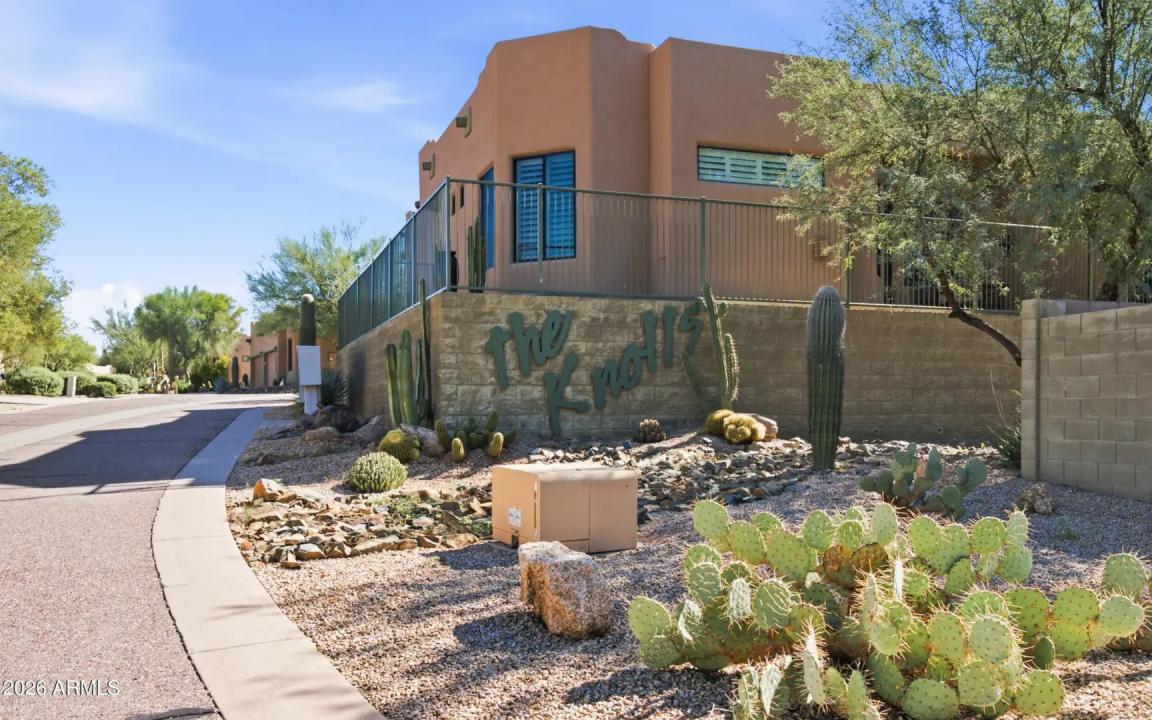 Real Estate Picture 24