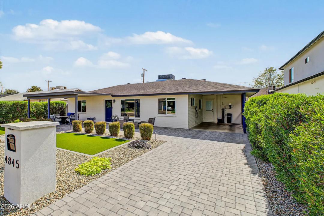 Real Estate Picture 6