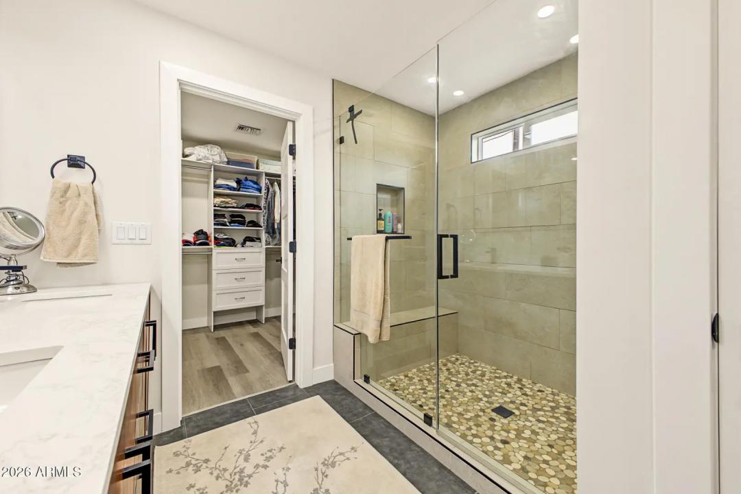 Real Estate Picture 27