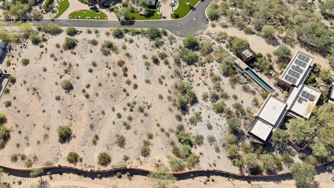 Real Estate Picture 5