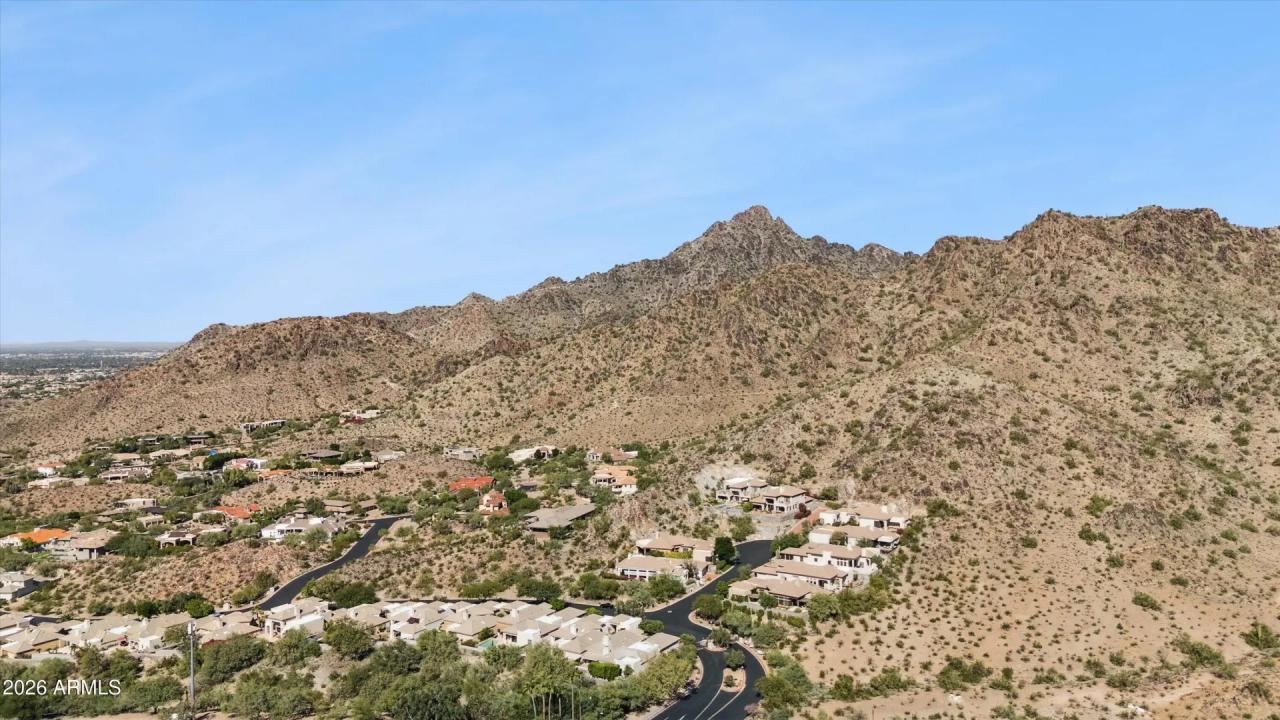 Real Estate Picture 7