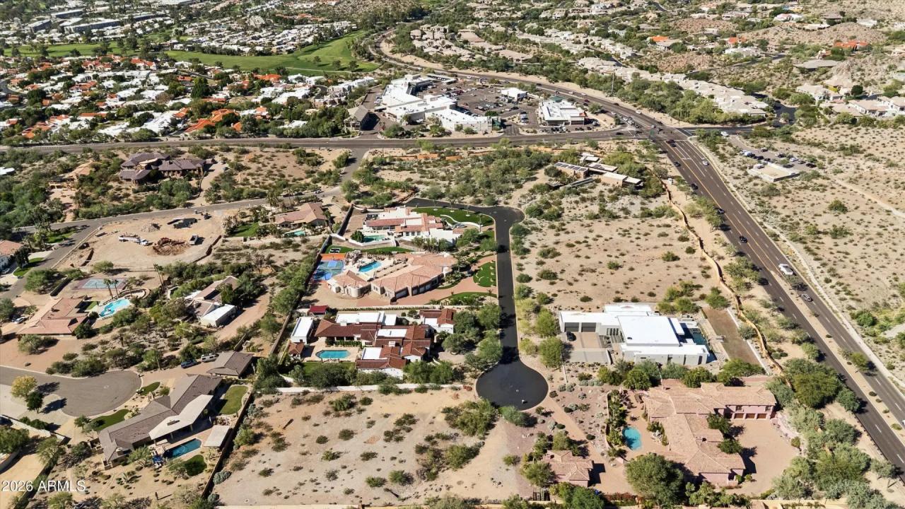 Real Estate Picture 8