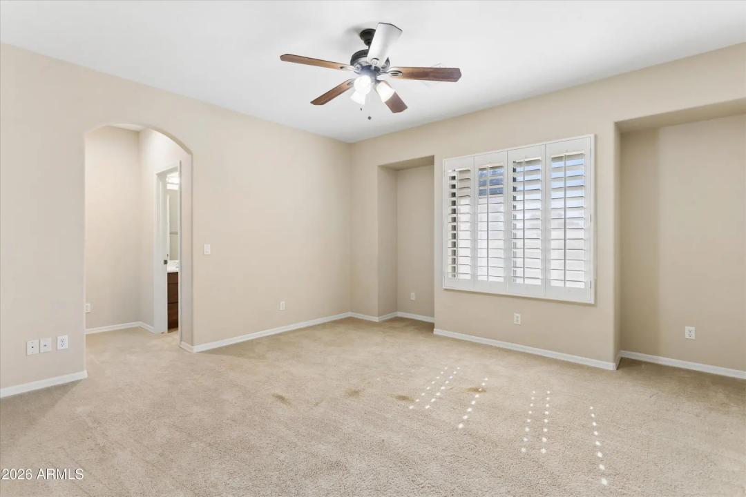 Real Estate Picture 12