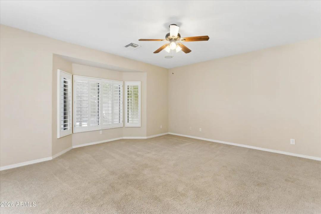Real Estate Picture 24