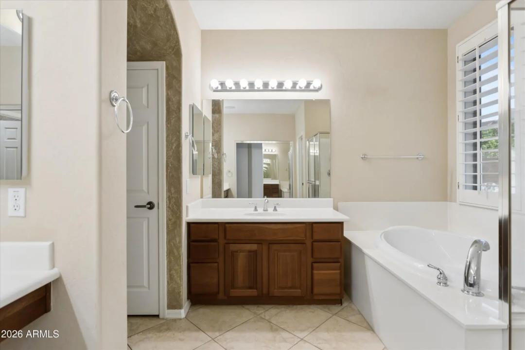 Real Estate Picture 32