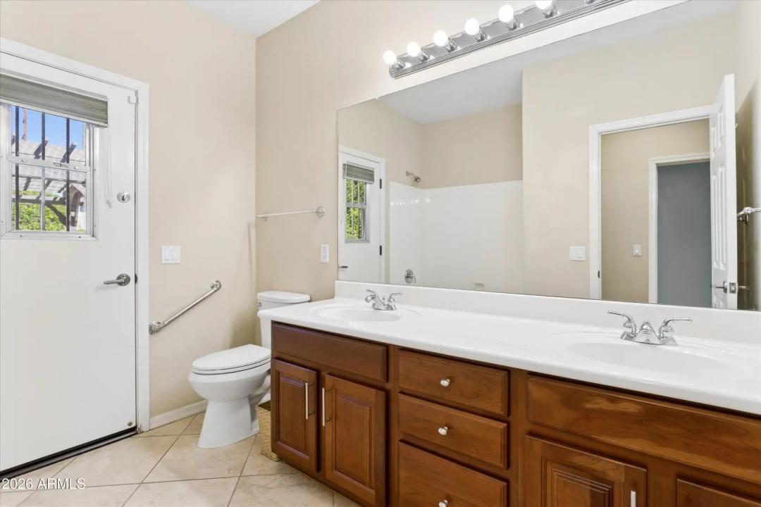 Real Estate Picture 41