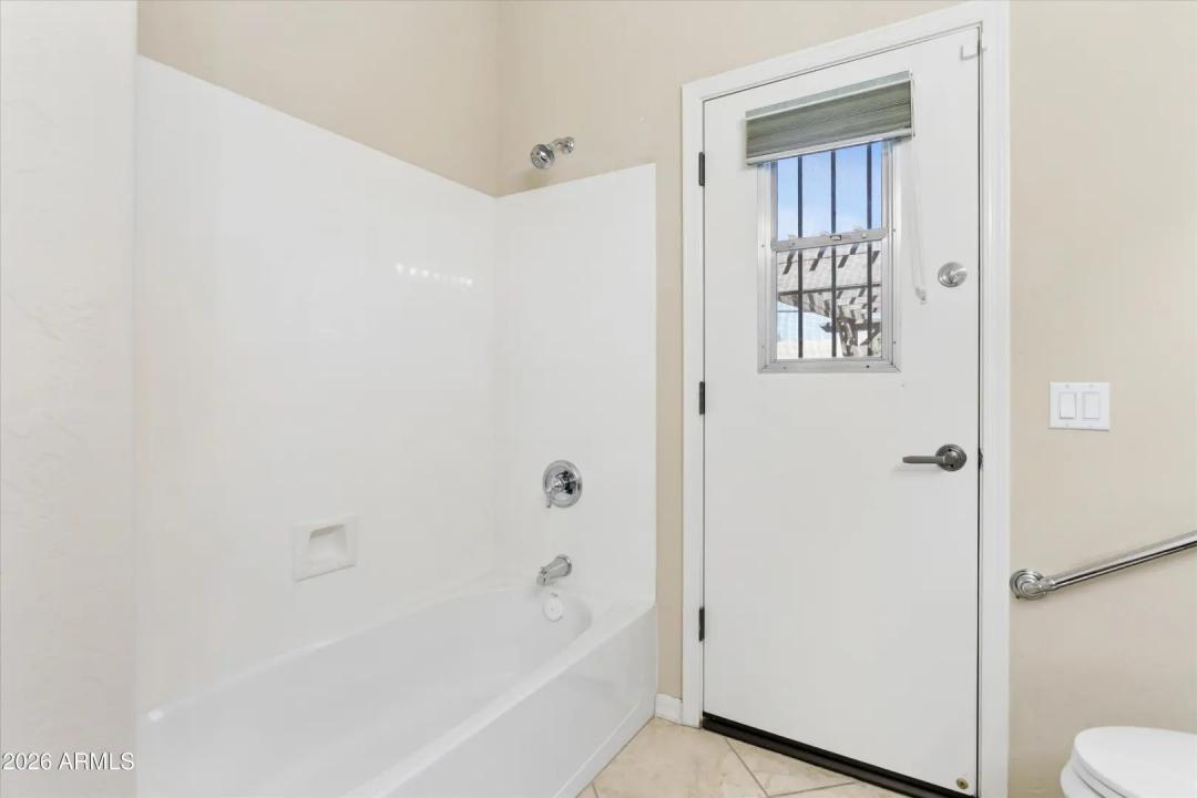 Real Estate Picture 42