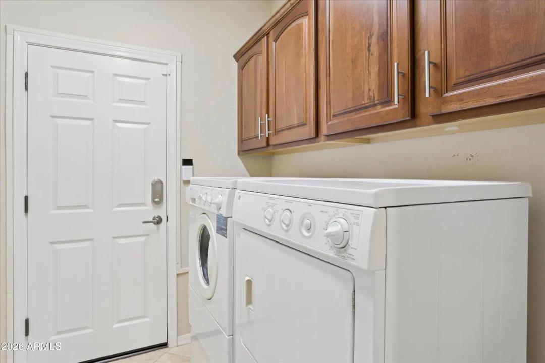 Real Estate Picture 44