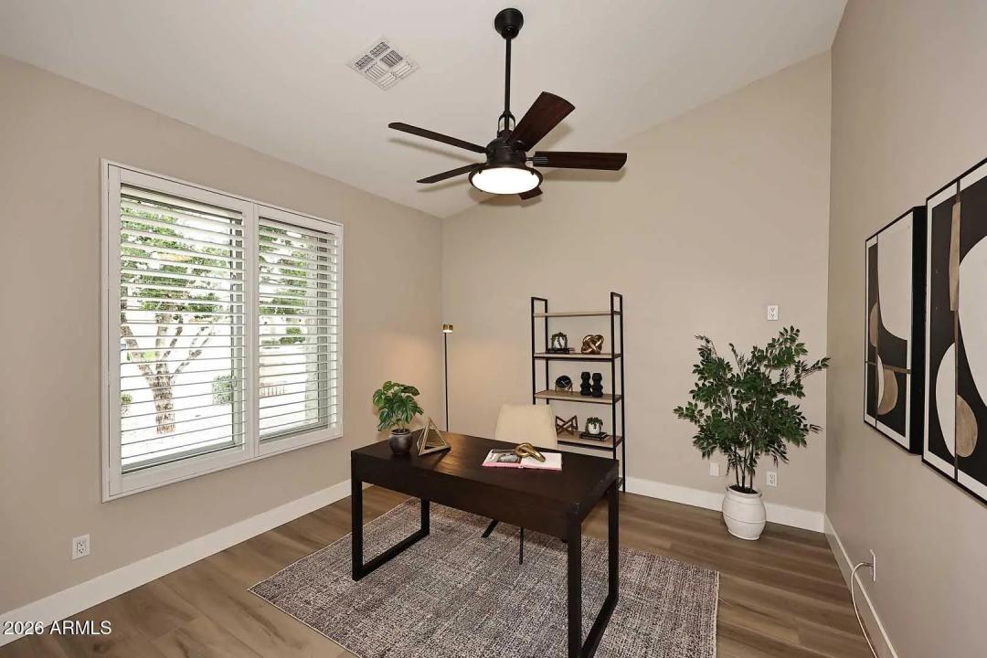 Real Estate Picture 33