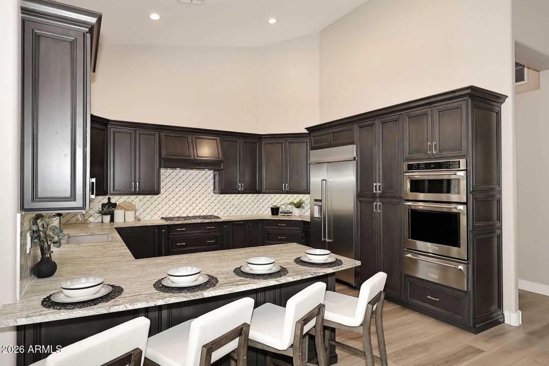 Real Estate Picture 17