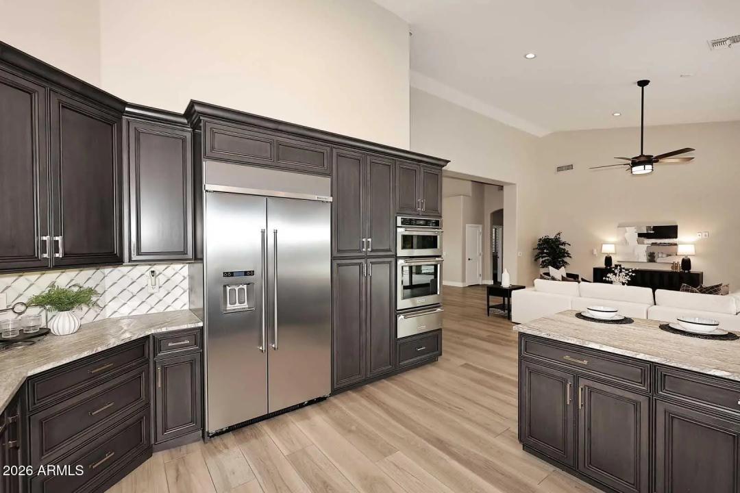 Real Estate Picture 18