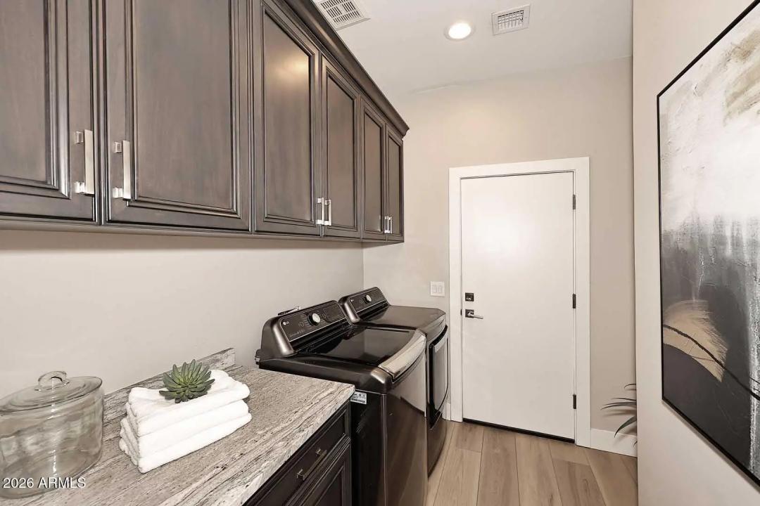 Real Estate Picture 41
