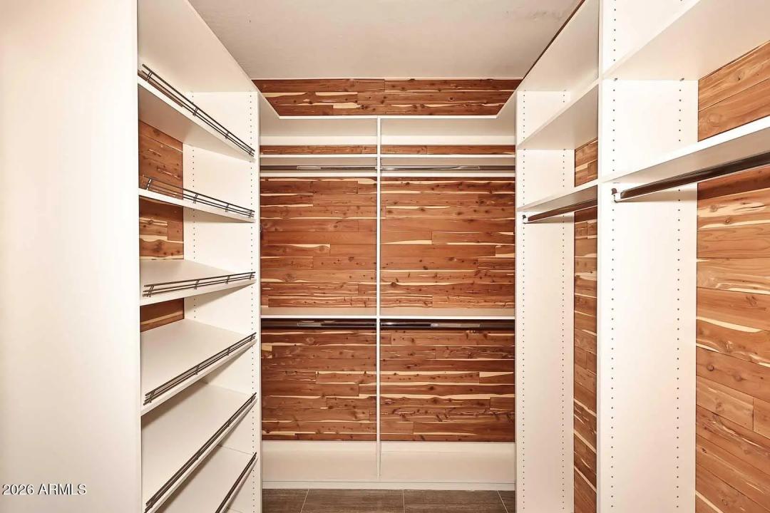 Real Estate Picture 32
