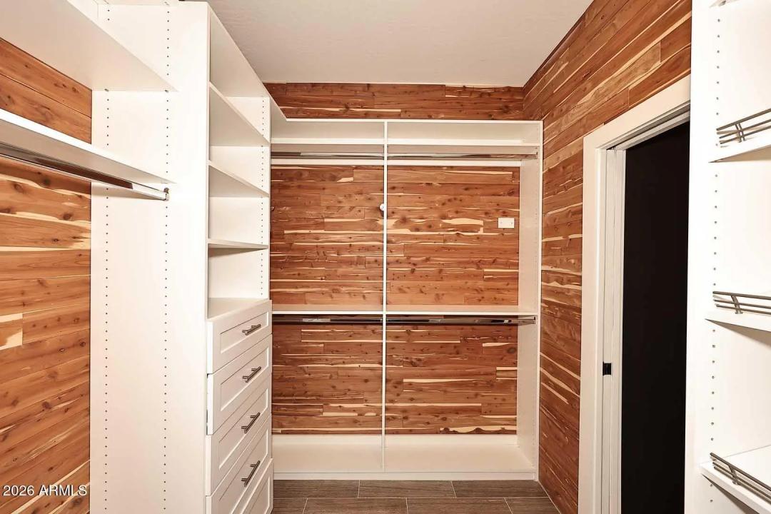 Real Estate Picture 31