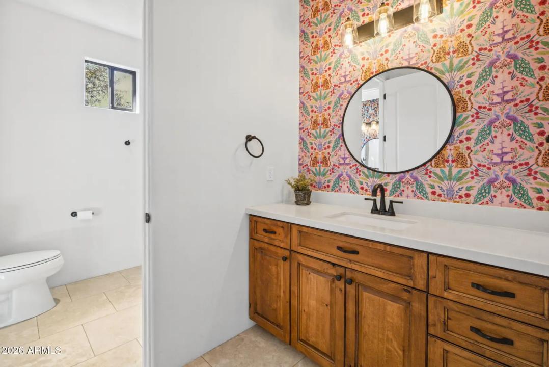 Real Estate Picture 18