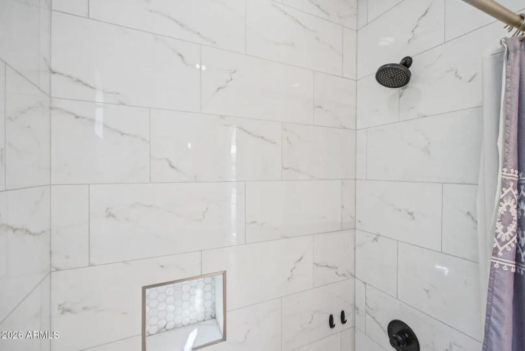 Real Estate Picture 20