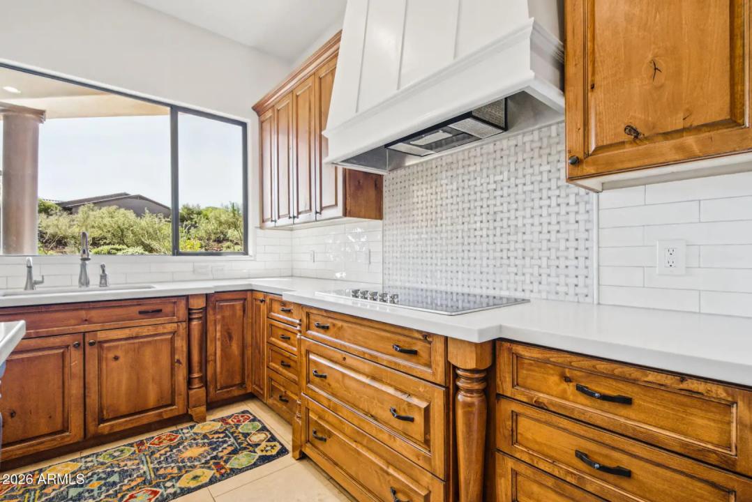 Real Estate Picture 13