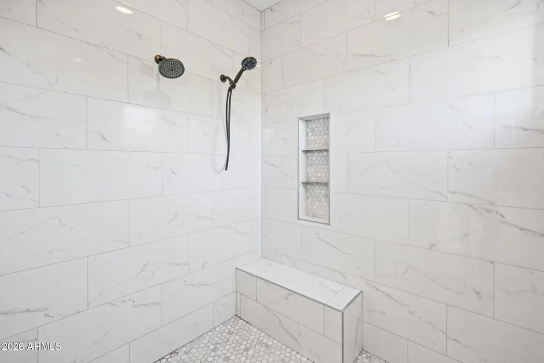 Real Estate Picture 31