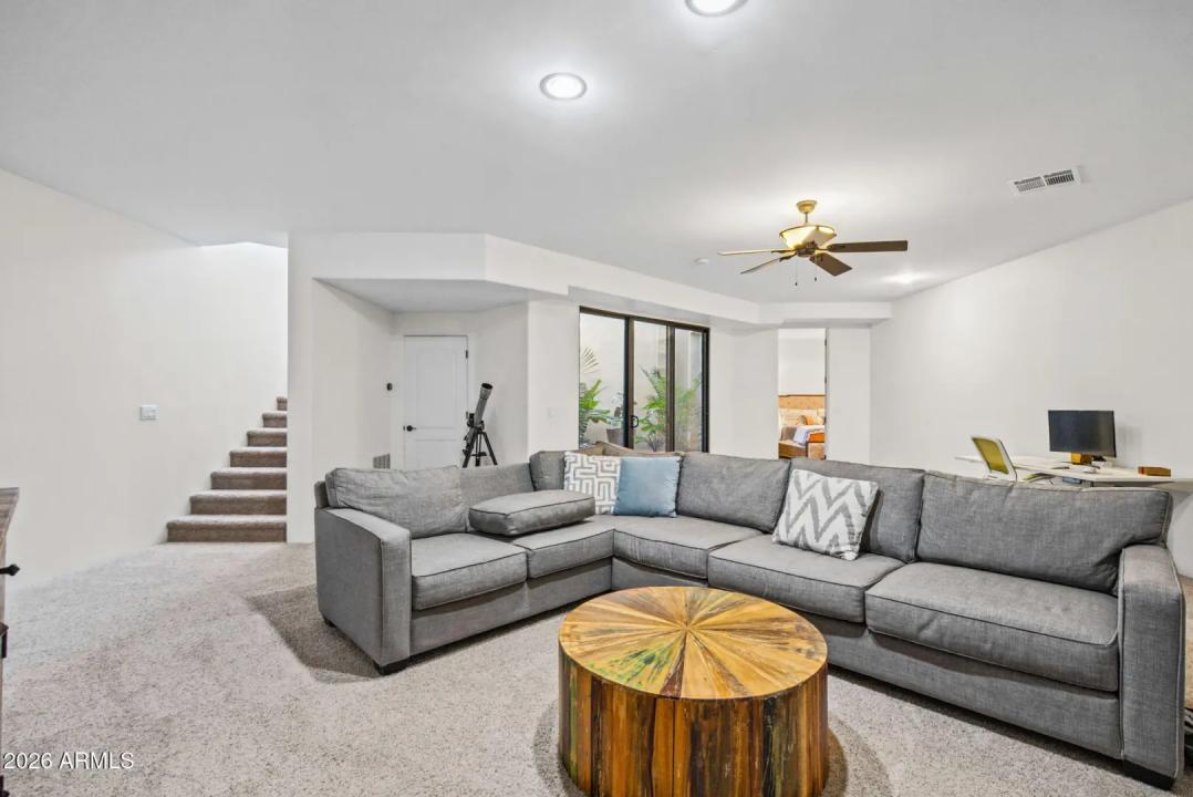 Real Estate Picture 32