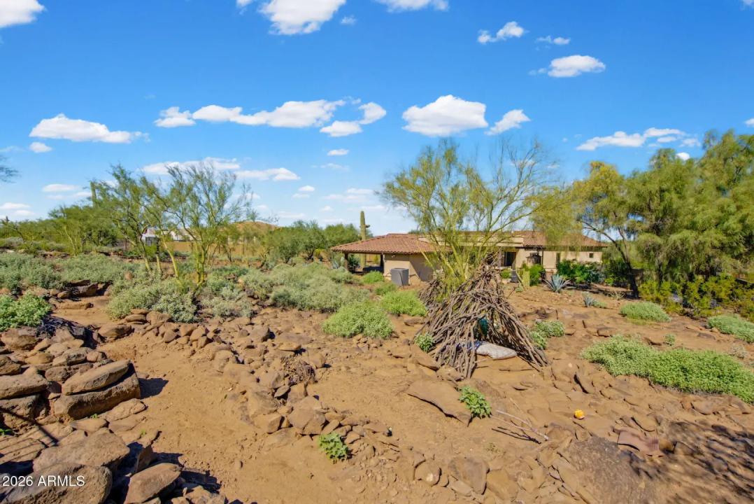 Real Estate Picture 50