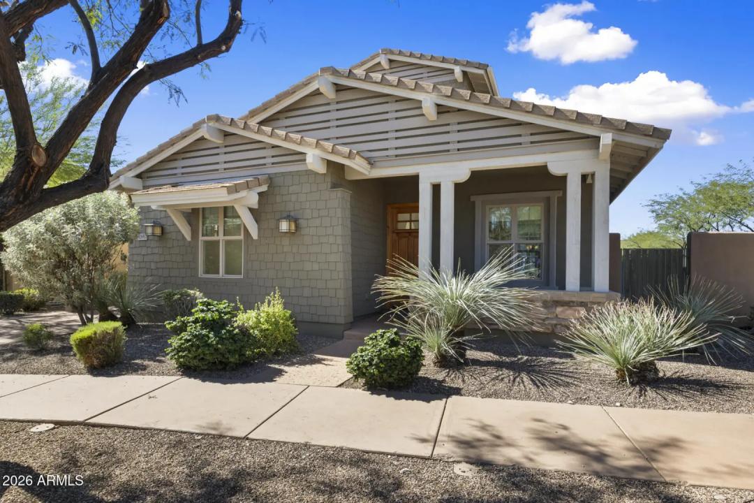 Real Estate Picture 8