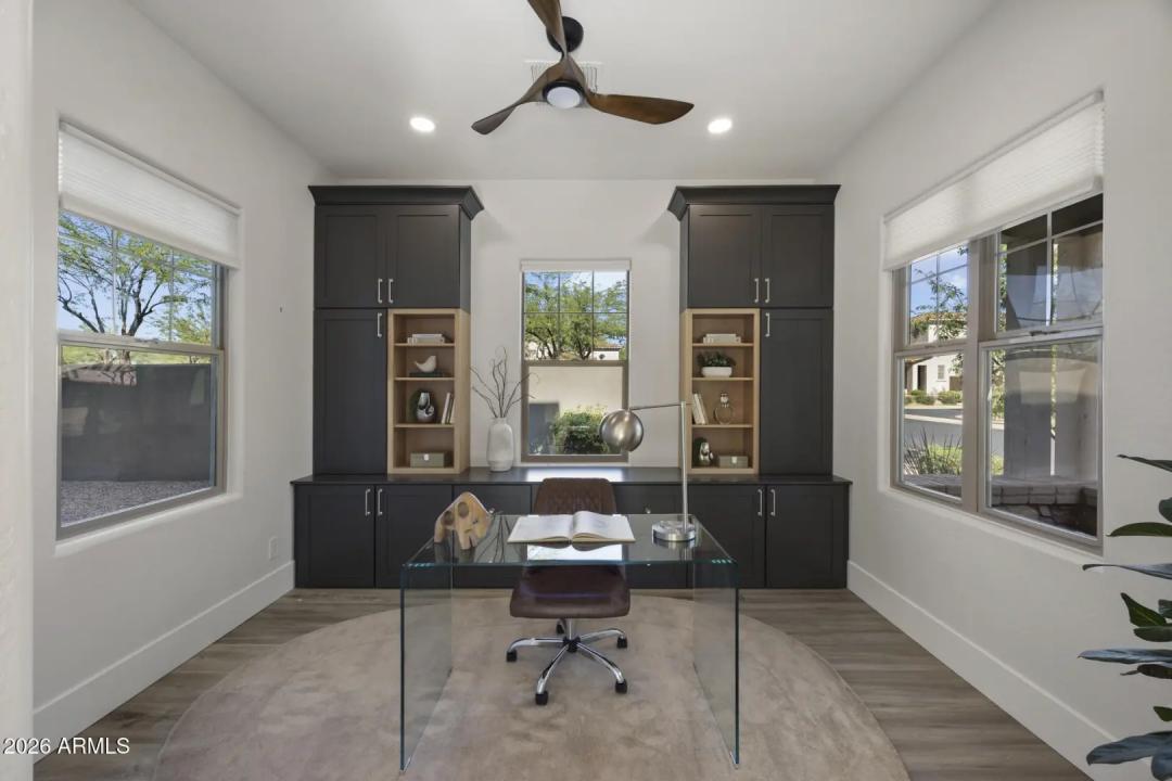 Real Estate Picture 6
