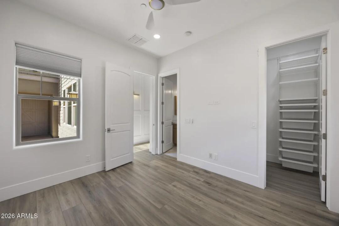 Real Estate Picture 35