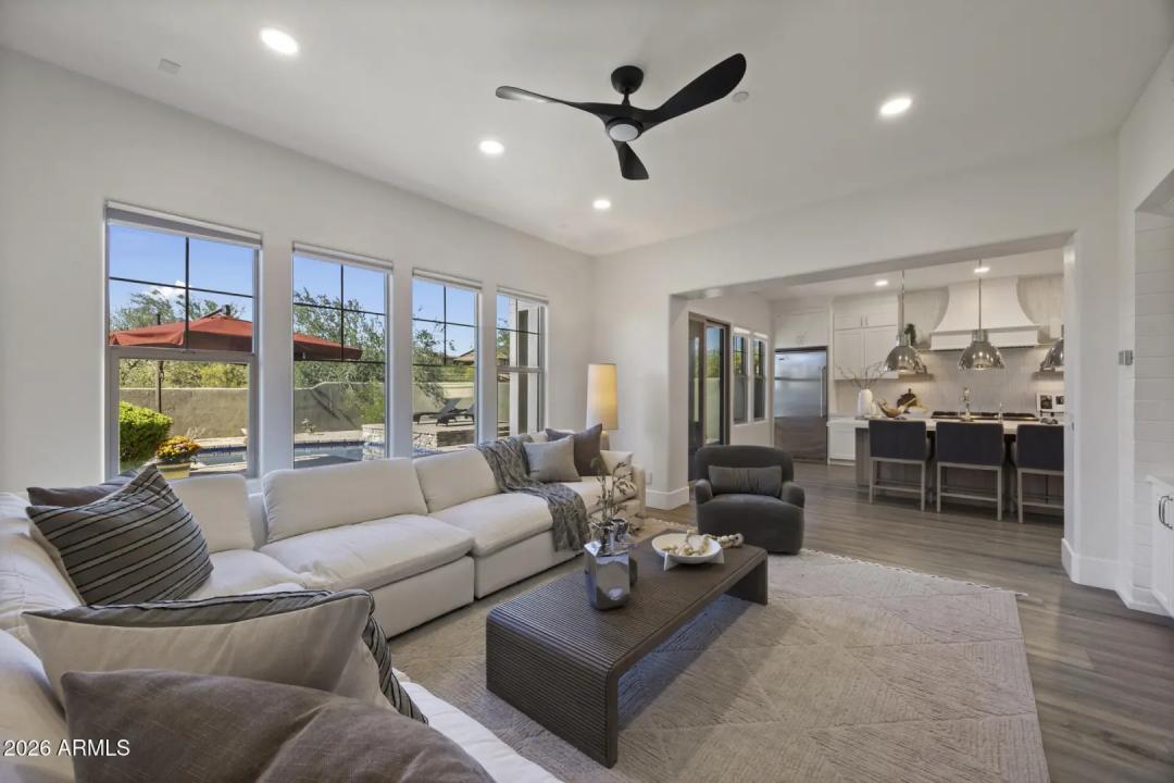 Real Estate Picture 43