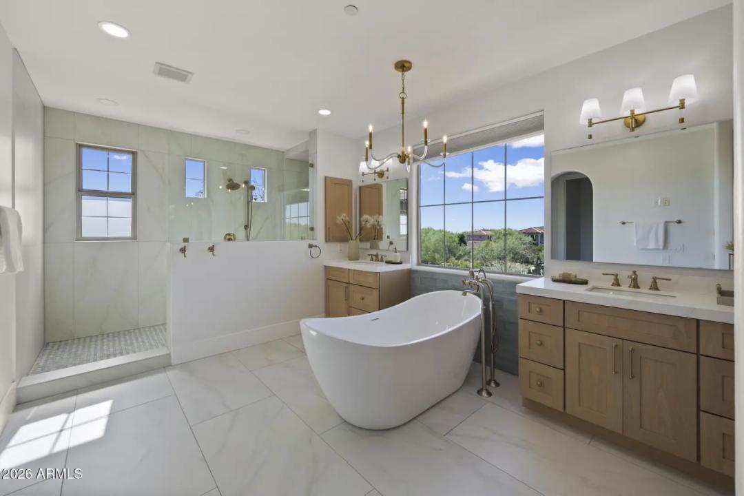 Real Estate Picture 2